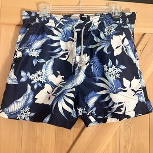 7 Diamonds lined swim trunks. Short. Size Medium.